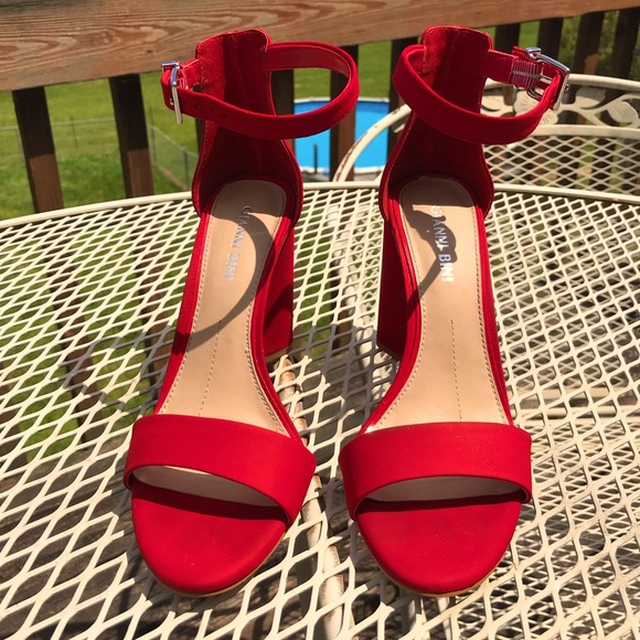 Gianni Bini Red Block Heels - Picture 1 of 5